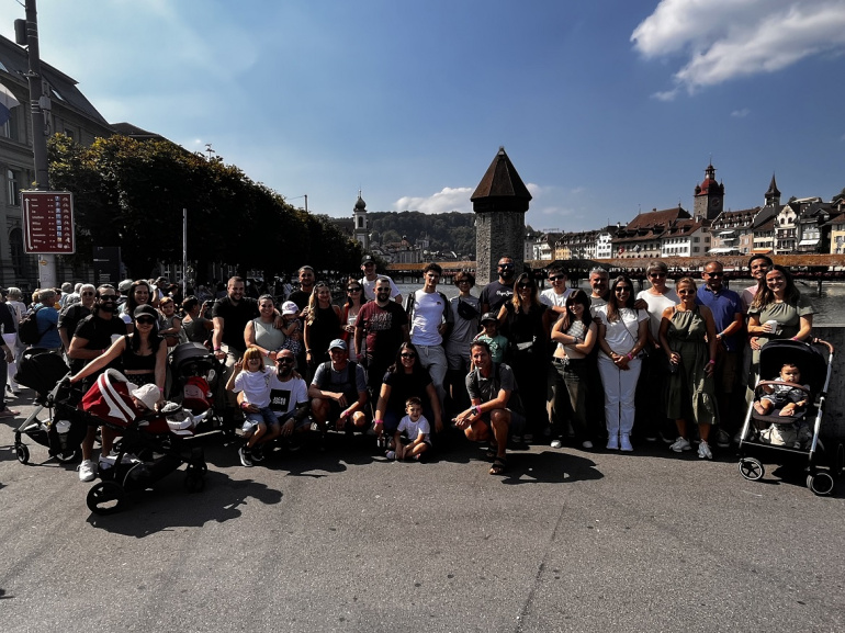 Team Menegalli avec familles à Lucerne